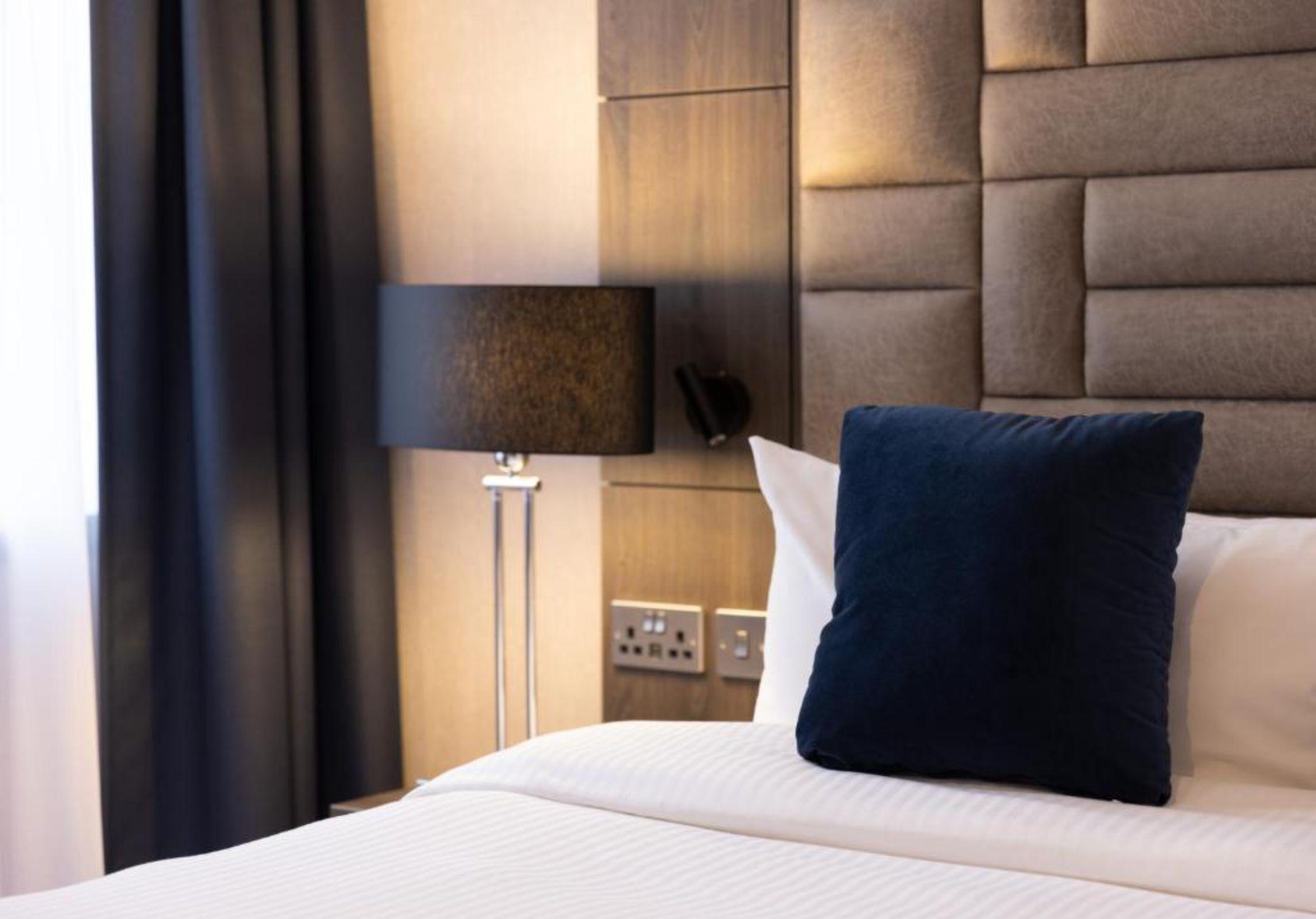 River Ness Hotel, A Member Of Radisson Individuals Inverness Bagian luar foto